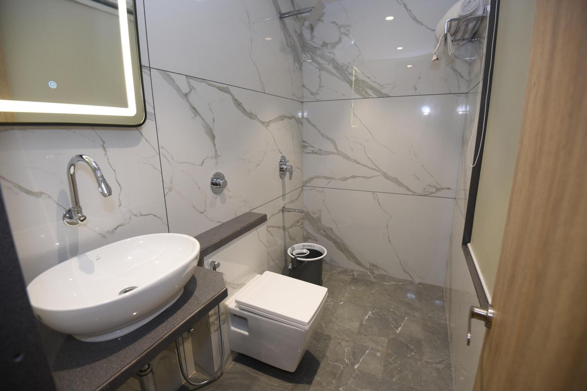 Vishnu Krupa Executive Rooms Virār Екстериор снимка