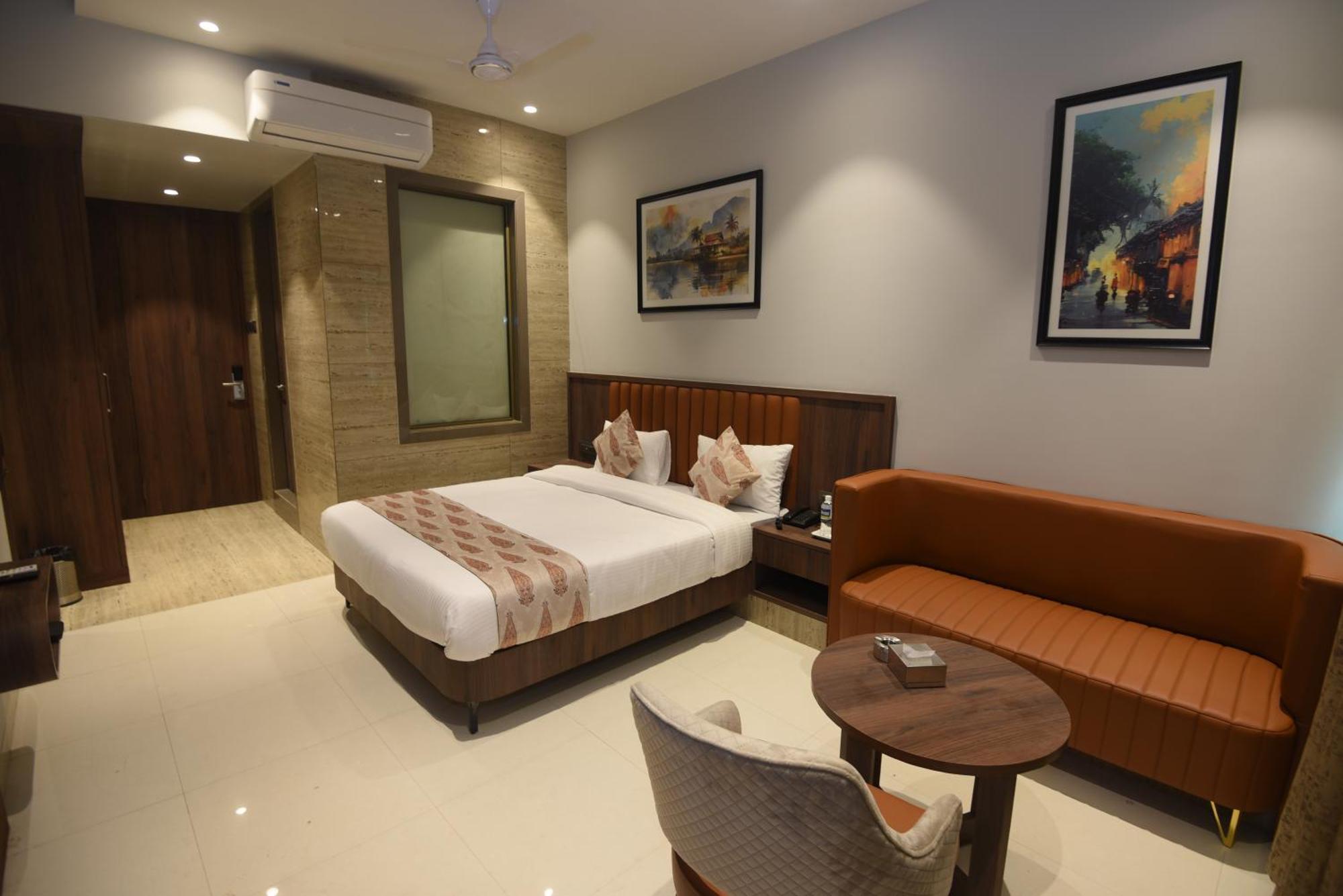 Vishnu Krupa Executive Rooms Virār Екстериор снимка
